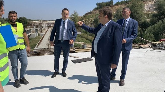 Възстановено е строителството на първите три участъка на АМ &bdquo;Хемус"