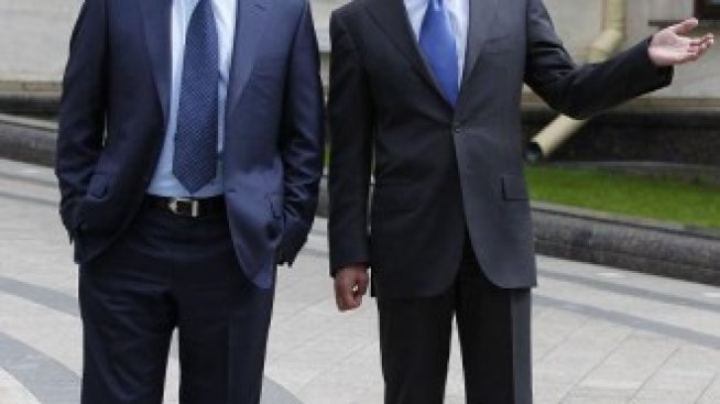 Медведев намекна на руския бизнес да каже кого предпочита за следващ президент