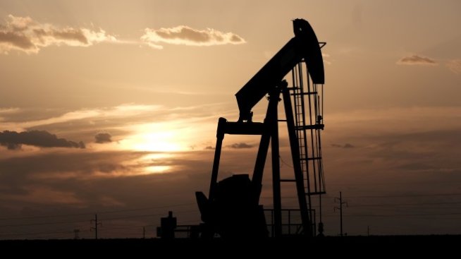 Свръхпредлагането на петролните пазари ще се запази въпреки решенията на ОПЕК