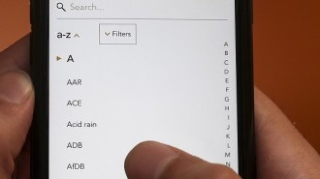 Apple може да представи по-малък iPhone?