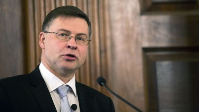 ЕК удължава мораториума върху фискалните правила до края на 2023 г.