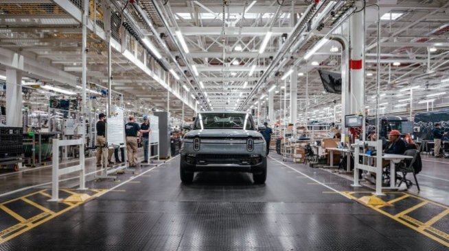 Липсата на ясен график за доставки може да коства пазарния дял на Rivian