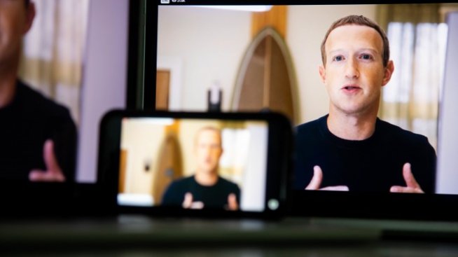 Съдят Зукърбърг в САЩ заради скандала с Cambridge Analytica