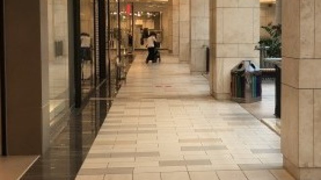 Търговските центрове ще спазват новите мерки срещу COVID-19, но искат време