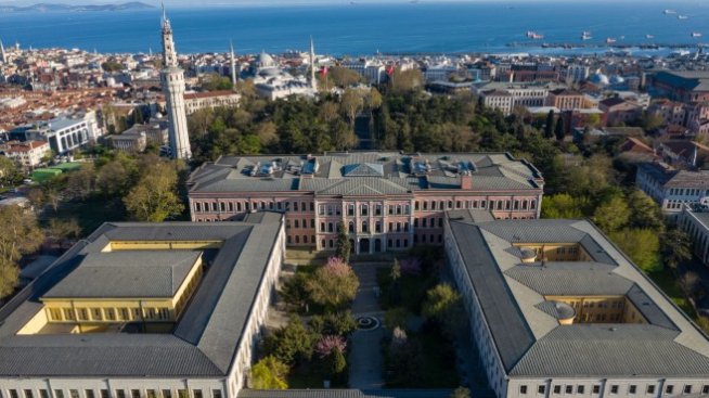 Силно поскъпване на студентските наеми засилва натиска над Ердоган