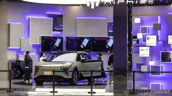 Бумът на електромобилите не може да заличи щетите от имотната криза в Китай