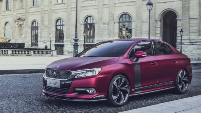 Citroen разкри седан с 300 к.с.