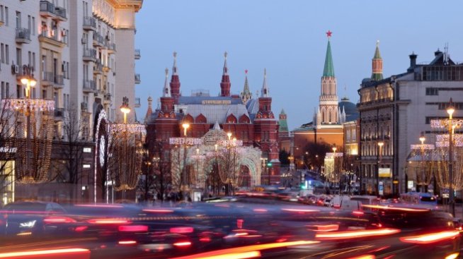 Министри и депутати в Русия печелят стотици пъти повече от гражданите