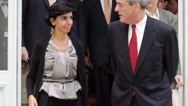 Франция разследва бивш съдебен министър заради плащания от Renault и Nissan