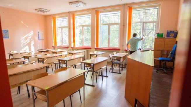 Кабинетът дава над 10 млн. лв за ремонти на училища и иновации в образованието