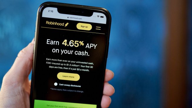 Американският борсов регулатор се отказа да разследва криптобизнеса на Robinhood