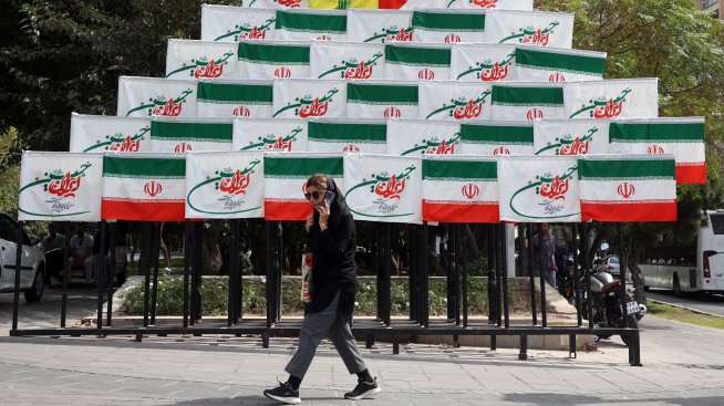 Възобновените санкции на ООН връщат Техеран в международна изолация