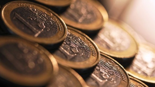 250 млрд. евро: Европейският спасителен фонд кове нов защитен фонд за еврото