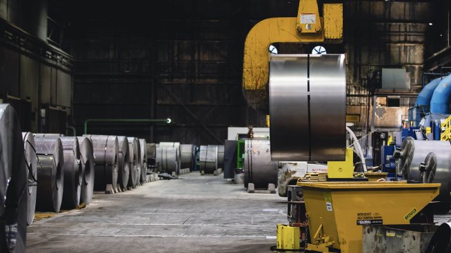 Тръмп повиши митата върху стоманата и алуминия в нов залп от търговската война