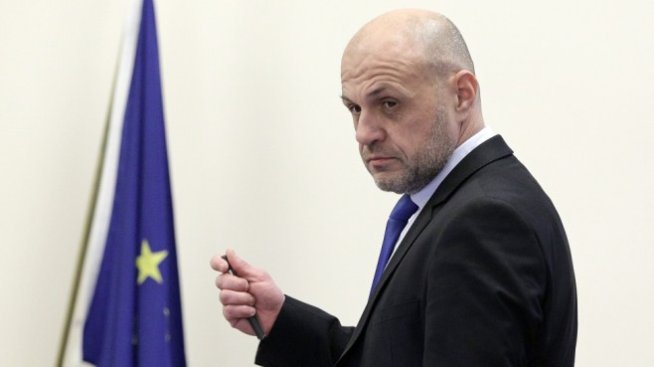 Дончев: Системата не предполага политически чадър по случая "Джи Пи Груп"
