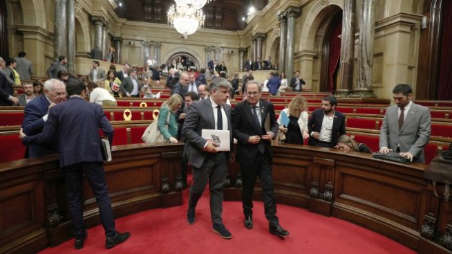 Каталунският парламент иска премахване на монархията