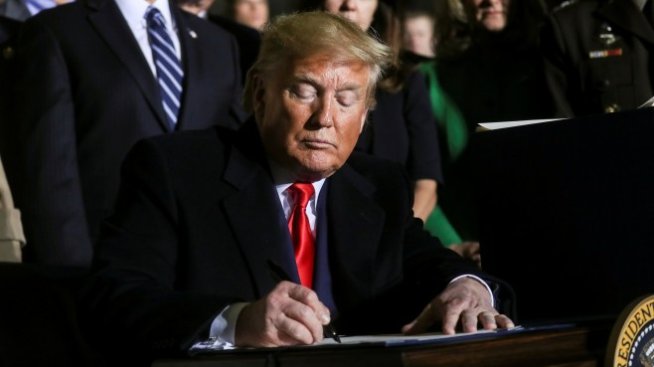 М. Керемедчиев: Тръмп заменя военните с икономическите сили при прилагане на натиск