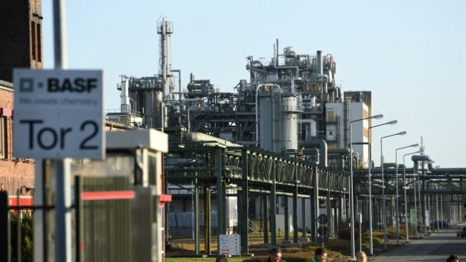 Lone Star купува бизнеса за строителни химикали на BASF за 3,17 млрд. евро