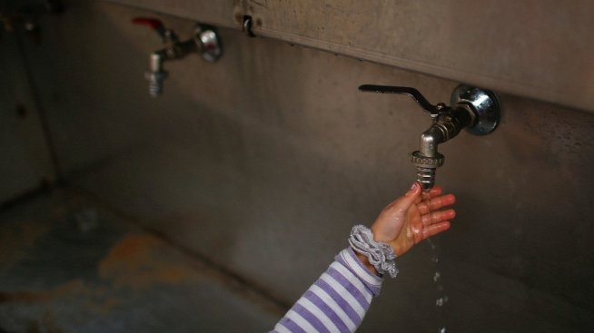 ЕК изпраща на съд България за некоректни етикети на минералните води