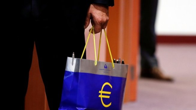 ЕЦБ обмисля нова програма за изкупуване на облигации да замести PEPP