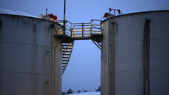 Цените на петрола се стабилизират след тридневен ръст*