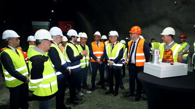 До 2029 г. жп линията между Костенец и Септември ще е готова за скорост от 160 км/ч