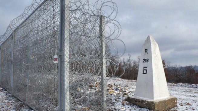 Оградата по границата с Турция ще се поддържа без обществени поръчки