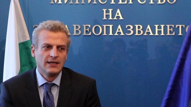 Екипът на линейката няма да избира в коя болница да закара пациента