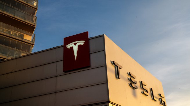 Tesla иска да попречи на Остин да публикува записи от тестовете на нейните роботаксита