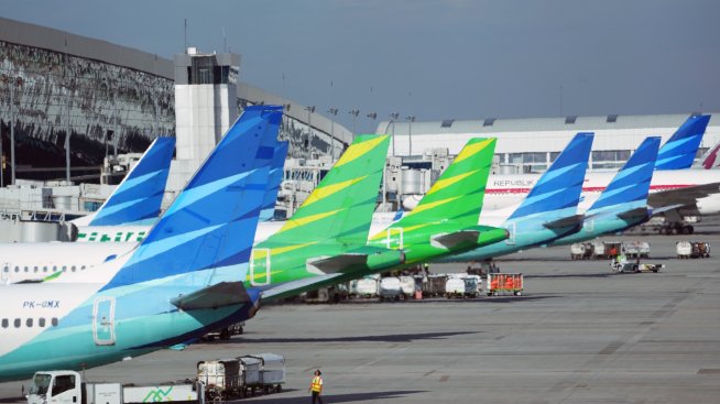 Растящите цени на наемите на самолети подлагат на натиск авиокомпаниите