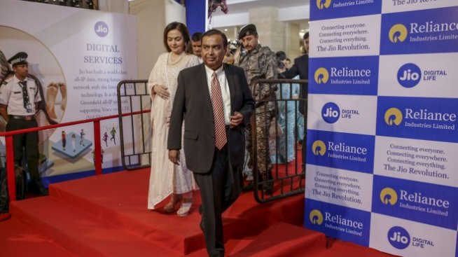 Челната петица на най-богатите хора в света вече има нов член