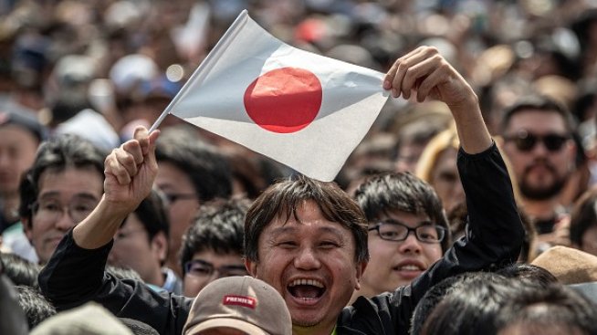 Япония прибягва до имиграцията, макар и тихомълком