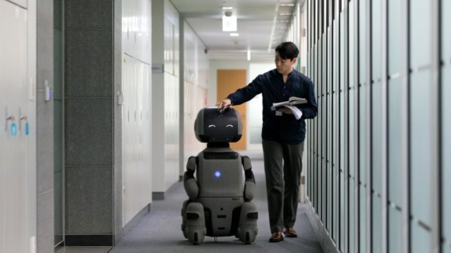 Пандемията ускорява развитието на роботиката в сектора на услугите