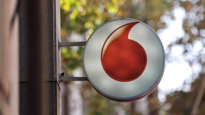 Vodafone Group продава италианския си бизнес на Swisscom