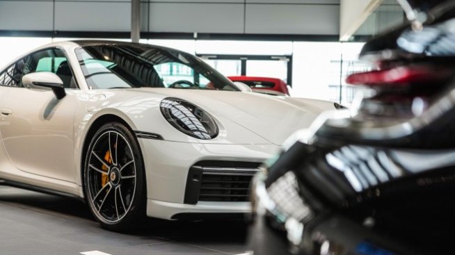 Фамилиите Порше и Пиех ще запазят дела си във VW и след листването на Porsche