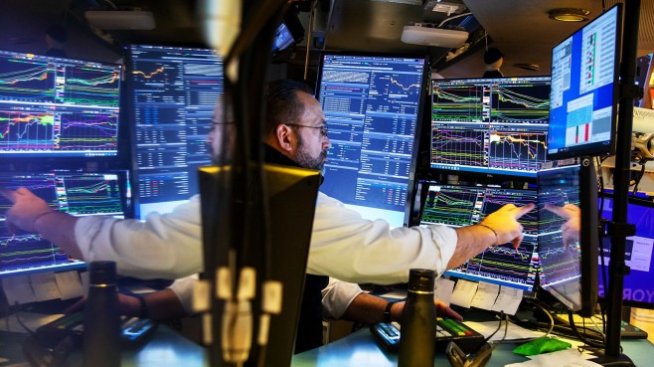 Оптимизмът за преговорите между Киев и Москва оцветява Wall Street в зелено*