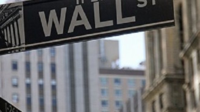 Wall Street започва сесията на червено въпреки договорените фискални стимули*