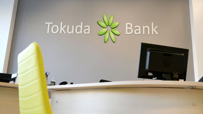 БАКБ купува „Токуда Банк“