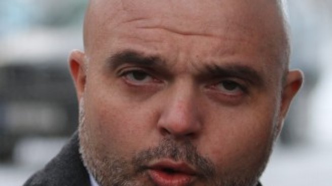 Радев подписа указ за освобождаването на главния секретар на МВР