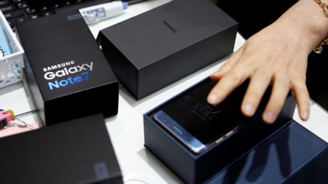 Samsung очаква нови затруднения заради Note 7