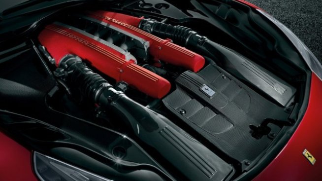 Ferrari ще предлага до 12 години гаранцията за двигателите си