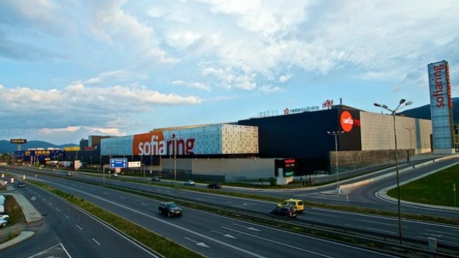 Разместване на пластовете при веригите за бързооборотни стоки