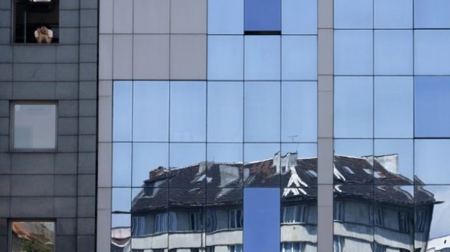 Разширения и подновяване на договори доминират на пазара на офиси в София