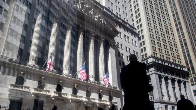 Dow се повиши с 200 пункта след търговската сделка между САЩ и Великобритания