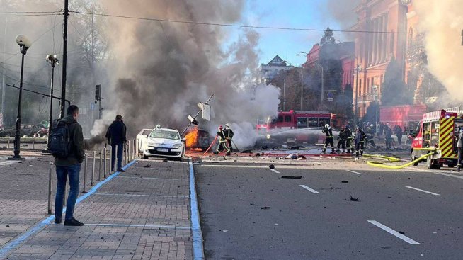 Взривове в Киев, след като Путин обвини Украйна за нападението на моста към Крим