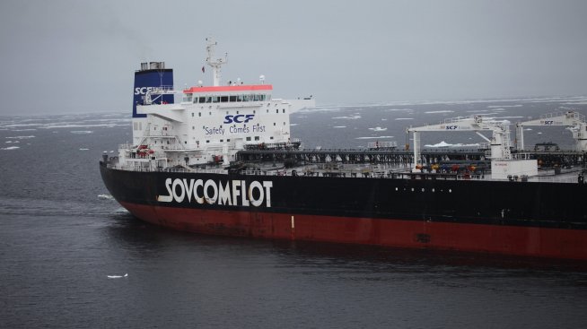 Русия увеличава износа на петрол, но има проблеми с доставките през ноември