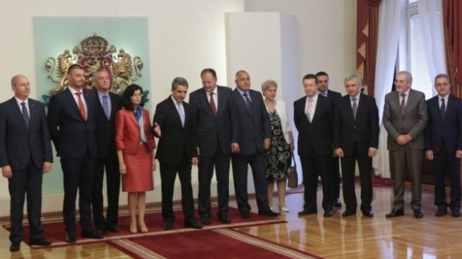 Плевнелиев призова политиците да загърбят партийните интереси