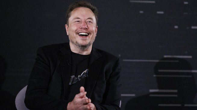 Акционерите на Tesla одобриха заплащането от 56 млрд. долара на Мъск и преместването в Тексас
