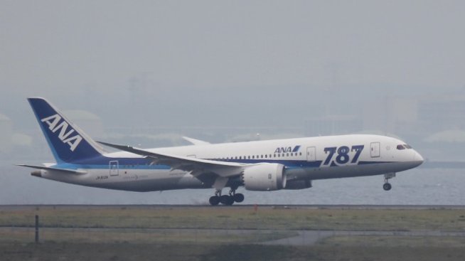 Компанията-майка на All Nippon Airways купува дял в авиокомпания от Мианмар