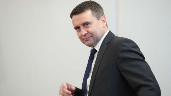 Бойко Атанасов: Небанковият сектор минимизира негативните последици от кризата